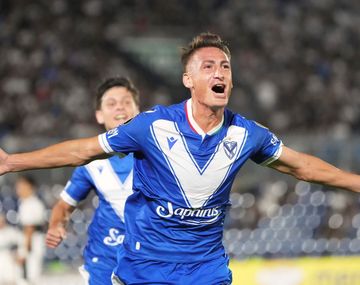 Vélez goleó 4-0 a Olimpia en Paraguay y lidera con puntaje ideal en la Libertadores