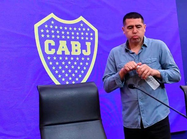 Quién es el elegido por Juan Román Riquelme para dirigir a Boca en los playoffs del Torneo Apertura