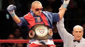 tras dos anos, la hiena barrios vuelve a subirse al ring tras dos anos, la hiena barrios vuelve a subirse al ring