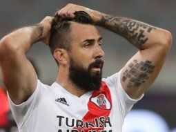 Quieren juntar a Pratto con la figura del último campeón de la Argentina