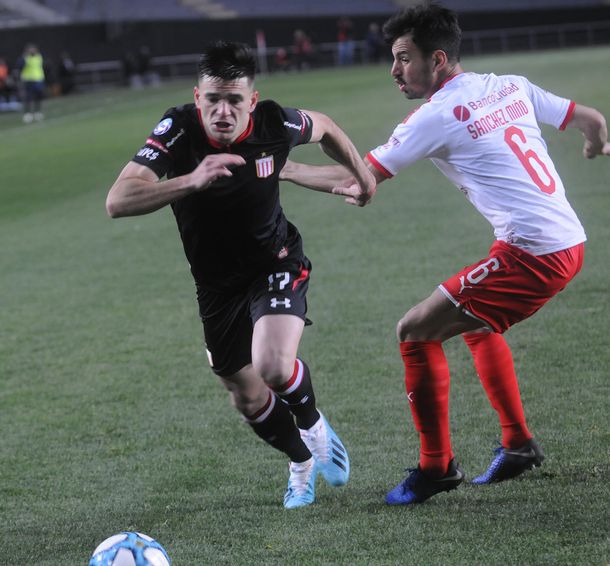 Superliga: Estudiantes goleó a Independiente en el segundo tiempo