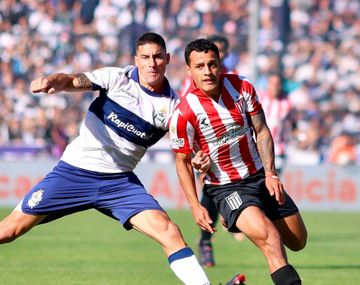 Gimnasia y Estudiantes empataron 1-1 en el clásico platense