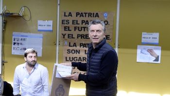 Macri votó en una escuela de Palermo Macri votó en una escuela de Palermo