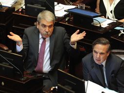 anibal acuso a massa de traidor: conspiraba a ocho metros de la presidenta anibal acuso a massa de traidor: conspiraba a ocho metros de la presidenta