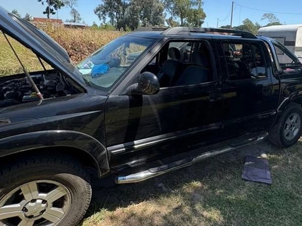 Le robaron a una familia su camioneta con casa rodante y se llevaron a los hijos de 6 y 8 años.