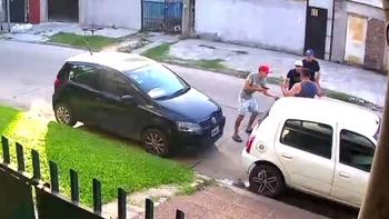 El hombre no se resistió ni se identificó como policía, pero igual le dispararon por la espalda El hombre no se resistió ni se identificó como policía, pero igual le dispararon por la espalda