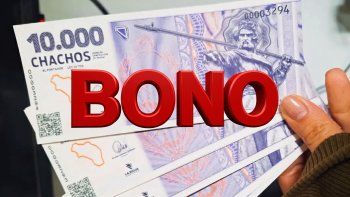 El Gobierno pagará un bono de $50.000 a jubilados, docentes y estatales para frenar la crisis del consumo El Gobierno pagará un bono de $50.000 a jubilados, docentes y estatales para frenar la crisis del consumo