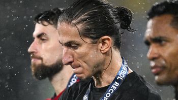 sorpresa en brasil: flamengo despidio a filipe luis tras una goleada por 8-0 sorpresa en brasil: flamengo despidio a filipe luis tras una goleada por 8-0