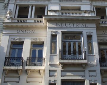 Fuertes críticas de la UIA por el cierre de Fate