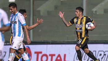 Olimpo destrozó a Racing Olimpo destrozó a Racing