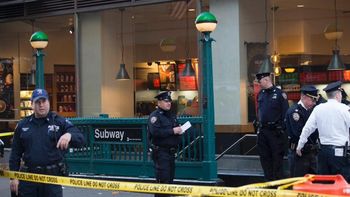 tiroteo en manhattan: hay un muerto y dos heridos tiroteo en manhattan: hay un muerto y dos heridos