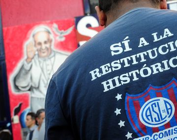 Protesta de hinchas de San Lorenzo en Boedo