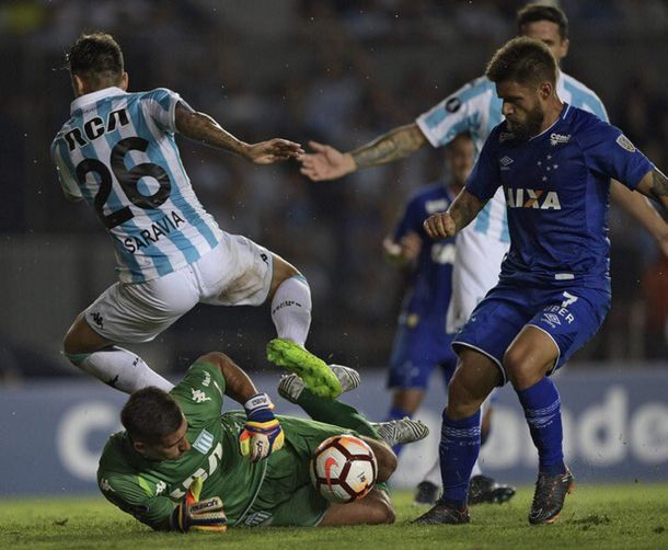 Los memes por la foto de Juan Musso desnudo