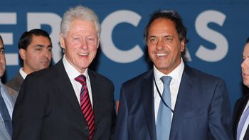 scioli se reunio con bill clinton en ee.uu. scioli se reunio con bill clinton en ee.uu.