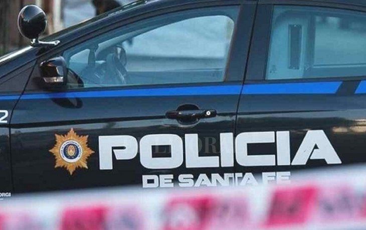 Un sicario le precintó el cuello a una mujer en Rosario
