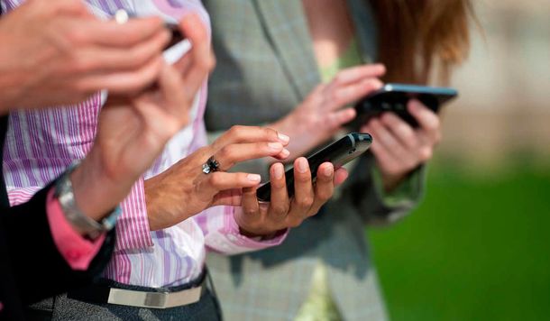 Octubre llega con aumentos de tarifas de celulares cercanos al 10 por ciento
