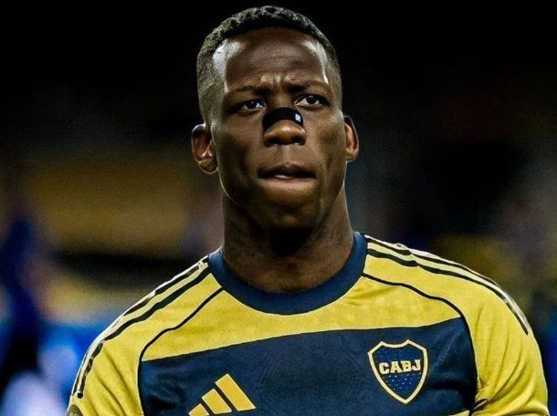 Denunciaron a Luis Advíncula por provocar un choque en la ruta y darse a la fuga