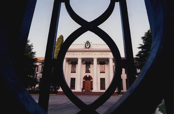 Los militares se despiden para siempre de la ESMA