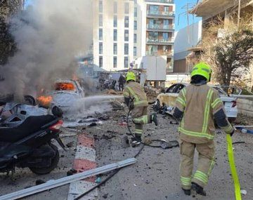 Imágenes impactantes: un misil cayó en el centro de Tel Aviv