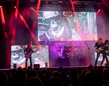 Apuñalado en un concierto de heavy metal