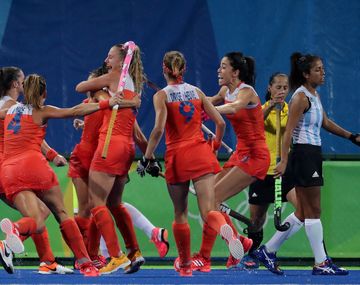 Las Leonas perdieron ante Holanda y se quedaron afuera de los Juegos