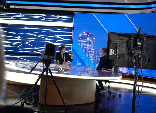 Javier Milei se burló de los ñoños republicanos al defender el video fake de Mauricio Macri