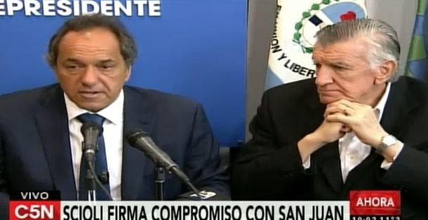 Junto a Gioja, Scioli garantizó que no van a faltar dólares en el país