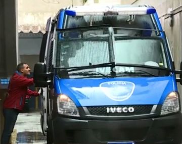 Así trasladaron al periodista que atropelló y mató a una agente de tránsito en Recoleta