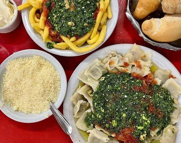 Destacado por los platos italianos de gran sabor y nivel, este bodegón es uno de los más sofisticados de Buenos Aires.