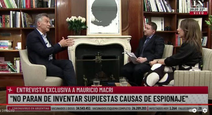 Los periodistas militantes de La Nación solo preguntan a Macri lo que les escriben: las pruebas