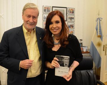 Cristina Fernández se reunió con el filósofo italiano Gianni Vattimo