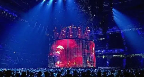 Tras 7 años de silencio, Radiohead decidió regresar con una ambiciosa Tras 7 años de silencio, Radiohead decidió regresar con una ambiciosa