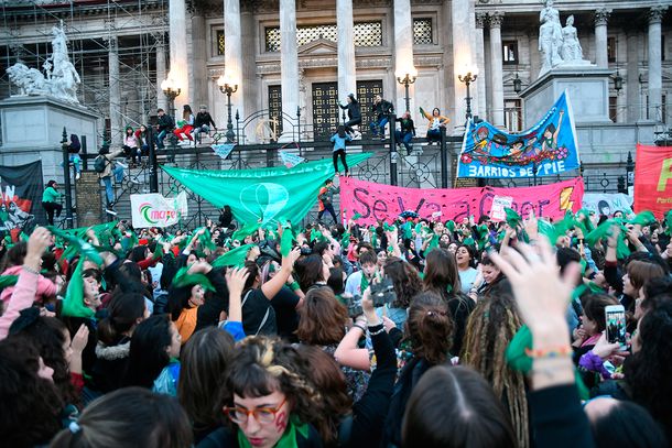 El Congreso quedó paralizado por las marchas del aborto legal y del cambio climático