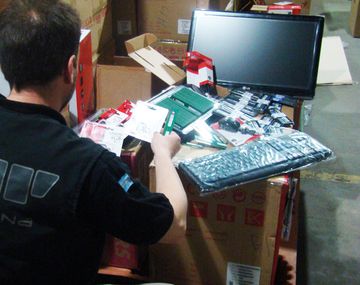 Golpe al contrabando: incautan 70 toneladas de artículos electrónicos