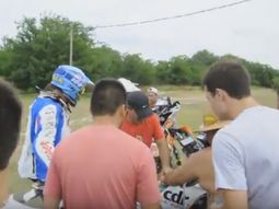 solidaridad en el dakar: mira como fanaticos ayudaron a varios pilotos solidaridad en el dakar: mira como fanaticos ayudaron a varios pilotos