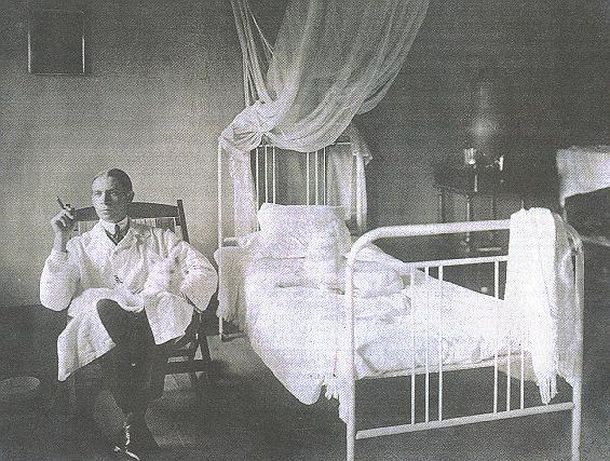 Medico fumando La Plata