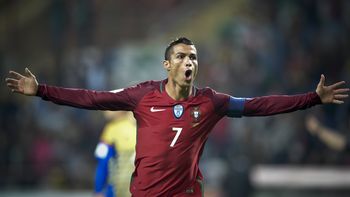 Cristiano Ronaldo hizo 4 goles ante Andorra por Eliminatorias Cristiano Ronaldo hizo 4 goles ante Andorra por Eliminatorias