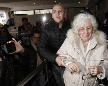 La madre de Cristina Fernández fue a conocer a su bisnieto