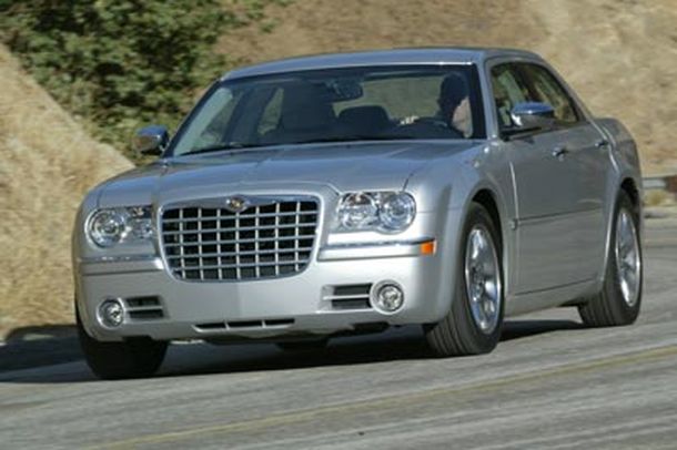 2005-chrysler-300c-front