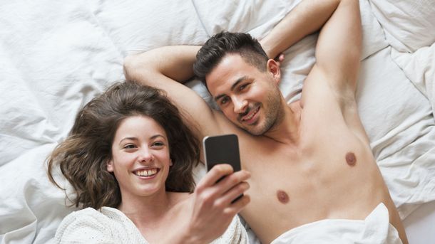 Los cinco consejos clave para sacarte una buena selfie con tu pareja en San Valentín