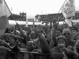 En 1988 se realiza un acto multitudinario por los 50 años de la expropiación petrolera. En 1988 se realiza un acto multitudinario por los 50 años de la expropiación petrolera.