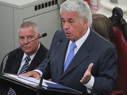 Acusan a De la Sota por complicidad en casos de torturas