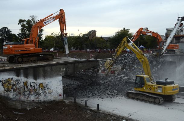 VIDEO: mirá en cámara rápida cómo demolieron el puente de la General Paz