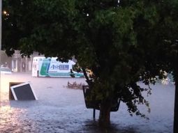 Alerta y precaución este lunes por lluvias fuertes: el informe del Servicio Meteorológico Nacional