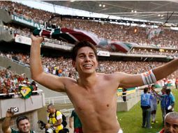 El mediocampista es ídolo en Fluminense, clásico rival del Flamengo. O era... El mediocampista es ídolo en Fluminense, clásico rival del Flamengo. O era...