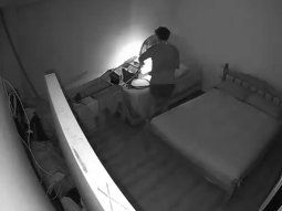 La víctima tiene 80 años y descubrió que su vecino millonario era el autor de los robos&nbsp;