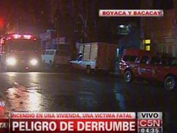 incendio y peligro de derrumbe en flores: un muerto incendio y peligro de derrumbe en flores: un muerto