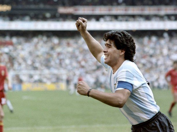 ¿Argentina gana el Mundial? Una foto de Maradona llena las esperanzas