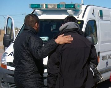 Recibió una golpiza ni bien salió de la cárcel y después chocó su ambulancia