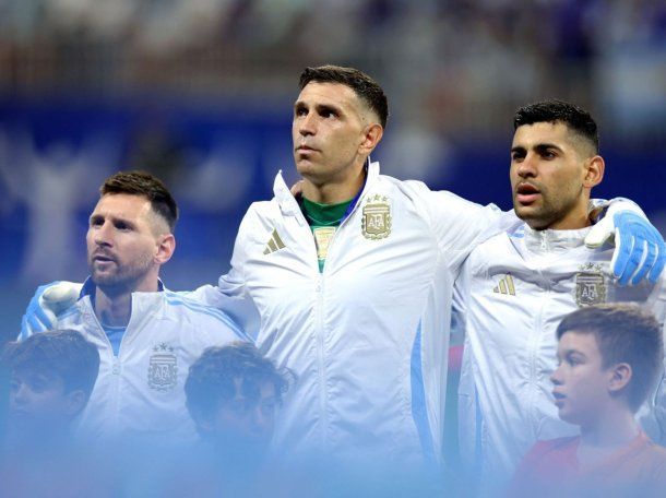 El futuro llegó: la Selección Argentina definió a su tercer capitán tras Messi y Otamendi